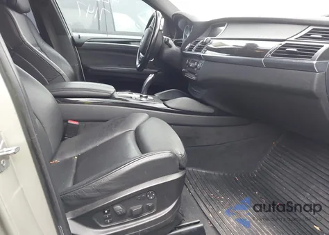 2010 BMW X6 xDrive50I z USA, uszkodzony, nr VIN 5UXFG8C55ALZ94414